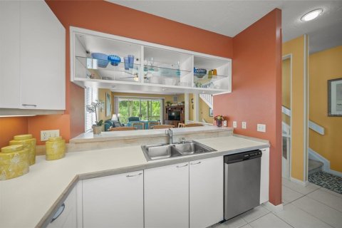 Townhouse in Longboat Key, Florida 2 bedrooms, 133.78 sq.m. № 1289891 - photo 12