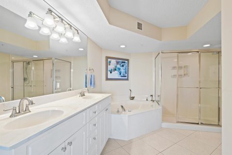 Condominio en venta en Hutchinson Island South, Florida, 3 dormitorios, 159.79 m2 № 843927 - foto 27