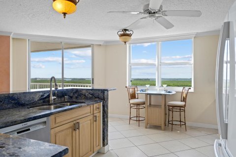 Condominio en venta en Hutchinson Island South, Florida, 3 dormitorios, 159.79 m2 № 843927 - foto 29