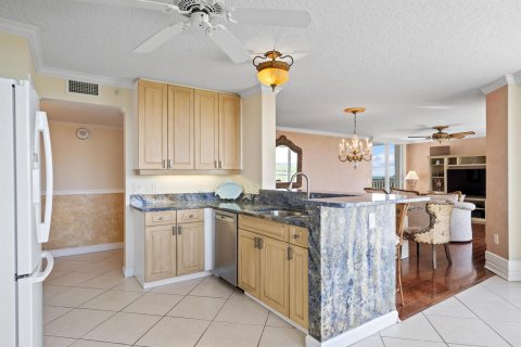 Condominio en venta en Hutchinson Island South, Florida, 3 dormitorios, 159.79 m2 № 843927 - foto 30