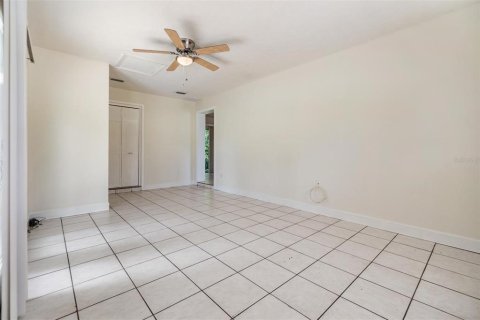 Casa en venta en Brandon, Florida, 3 dormitorios, 132.66 m2 № 1323300 - foto 15