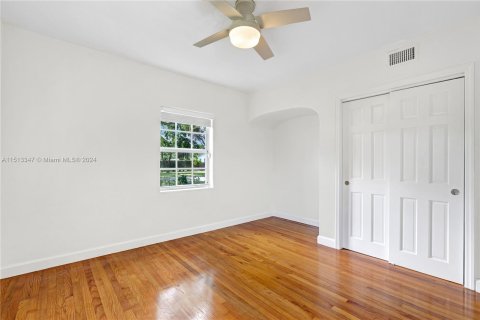 Casa en venta en Miami Shores, Florida, 3 dormitorios, 139.91 m2 № 958552 - foto 21
