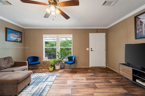 Villa ou maison à vendre à Clewiston, Floride: 4 chambres, 170.57 m2 № 1135816 - photo 19