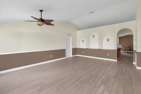 Casa en venta en Palm Bay, Florida, 3 dormitorios, 180.32 m2 № 741265 - foto 5