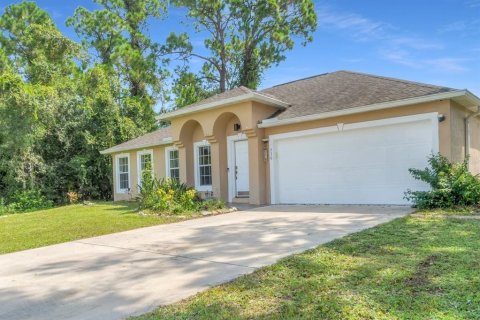 Casa en venta en Palm Bay, Florida, 3 dormitorios, 180.32 m2 № 741265 - foto 1