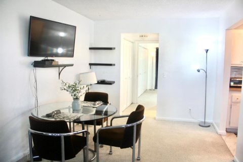 Condo in Boca Raton, Florida, 1 bedroom  № 1168583 - photo 14