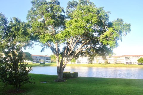 Condo in Boca Raton, Florida, 1 bedroom  № 1168583 - photo 25