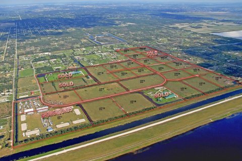 Купить земельный участок в Локсахатчи-Гроувс, Флорида № 40565 - фото 1