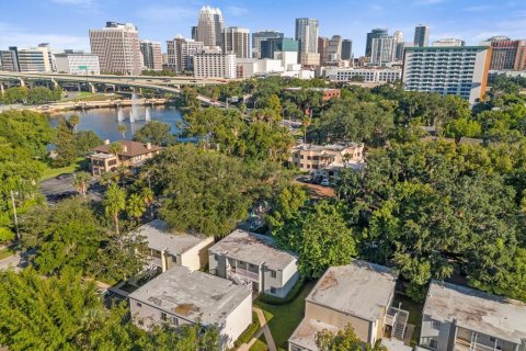 Condo in Orlando, Florida, 1 bedroom  № 1373550 - photo 18