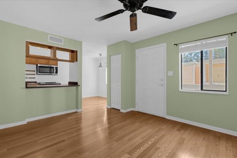 Condo in Orlando, Florida, 1 bedroom  № 1373550 - photo 4