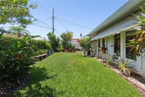 Villa ou maison à vendre à Fort Lauderdale, Floride: 2 chambres, 123 m2 № 1208701 - photo 16