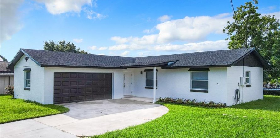 Casa en Kissimmee, Florida 3 dormitorios, 122.63 m2 № 1323816