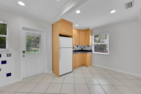 House in Fort Lauderdale, Florida 2 bedrooms, 83.89 sq.m. № 1186521 - photo 30