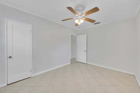 House in Fort Lauderdale, Florida 2 bedrooms, 83.89 sq.m. № 1186521 - photo 21