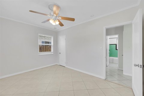 House in Fort Lauderdale, Florida 2 bedrooms, 83.89 sq.m. № 1186521 - photo 20