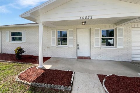 House in Zephyrhills, Florida 2 bedrooms, 82.13 sq.m. № 1342697 - photo 6