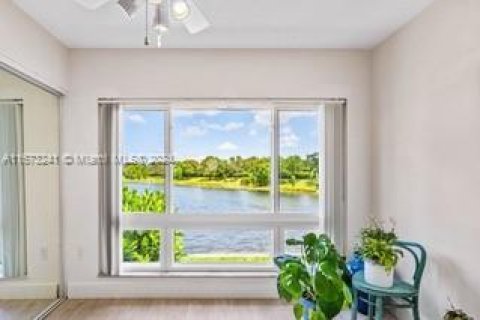 Condo in Boynton Beach, Florida, 3 bedrooms  № 1396077 - photo 16