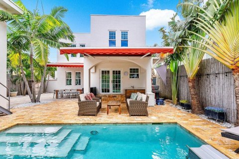 Casa en venta en West Palm Beach, Florida, 5 dormitorios, 258.64 m2 № 1188544 - foto 10