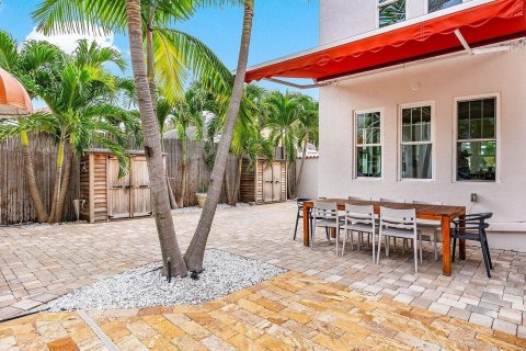 Villa ou maison à vendre à West Palm Beach, Floride: 5 chambres, 258.64 m2 № 1188544 - photo 11