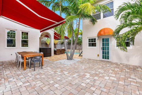 Villa ou maison à vendre à West Palm Beach, Floride: 5 chambres, 258.64 m2 № 1188544 - photo 12