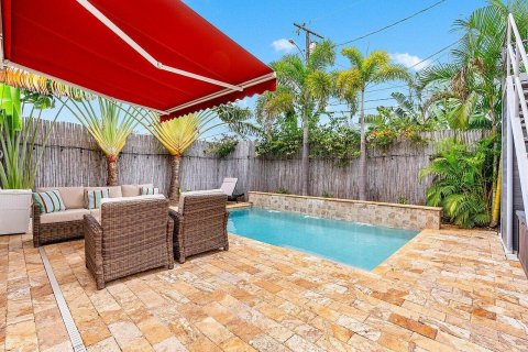 Casa en venta en West Palm Beach, Florida, 5 dormitorios, 258.64 m2 № 1188544 - foto 15