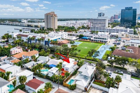 Villa ou maison à vendre à West Palm Beach, Floride: 5 chambres, 258.64 m2 № 1188544 - photo 3