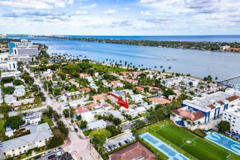 Villa ou maison à vendre à West Palm Beach, Floride: 5 chambres, 258.64 m2 № 1188544 - photo 4