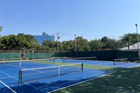 Condo in Fort Lauderdale, Florida, 2 bedrooms  № 1188652 - photo 10