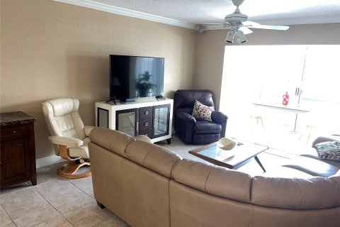 Condo in Fort Lauderdale, Florida, 2 bedrooms  № 1188652 - photo 26