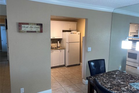 Condo in Fort Lauderdale, Florida, 2 bedrooms  № 1188652 - photo 30