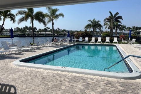 Condominio en venta en Fort Lauderdale, Florida, 2 dormitorios, 111.48 m2 № 1188652 - foto 11