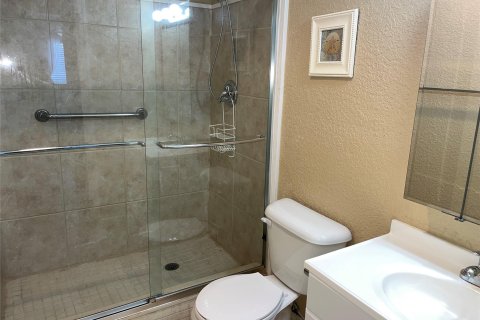 Condo in Fort Lauderdale, Florida, 2 bedrooms  № 1188652 - photo 22