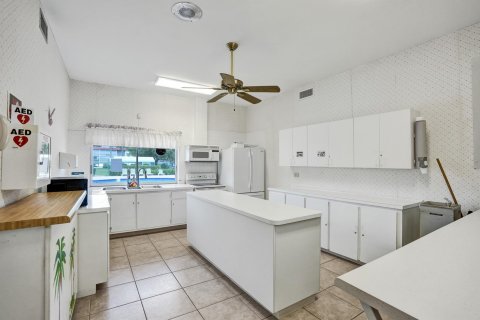 Condo in Palm Springs, Florida, 2 bedrooms  № 1186301 - photo 5