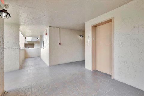 Copropriété à vendre à Lauderhill, Floride: 2 chambres, 102.19 m2 № 1145284 - photo 29