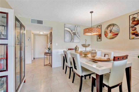 Copropriété à vendre à Lauderhill, Floride: 2 chambres, 102.19 m2 № 1145284 - photo 21