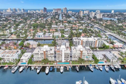 Condominio en venta en Fort Lauderdale, Florida, 3 dormitorios, 235.14 m2 № 1178337 - foto 5