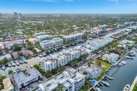 Condo in Fort Lauderdale, Florida, 3 bedrooms  № 1178337 - photo 2