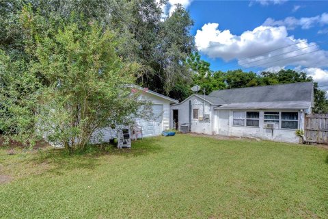 House in Zephyrhills, Florida 3 bedrooms, 66.52 sq.m. № 1382861 - photo 24