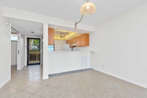 Condominio en venta en Stuart, Florida, 2 dormitorios, 93 m2 № 733086 - foto 24