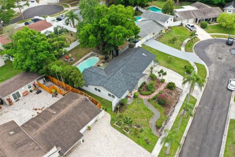 Casa en venta en Tampa, Florida, 4 dormitorios, 198.53 m2 № 1087752 - foto 3