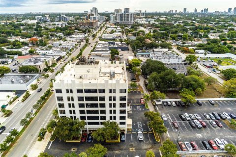 Propiedad comercial en venta en Hollywood, Florida № 1224219 - foto 2