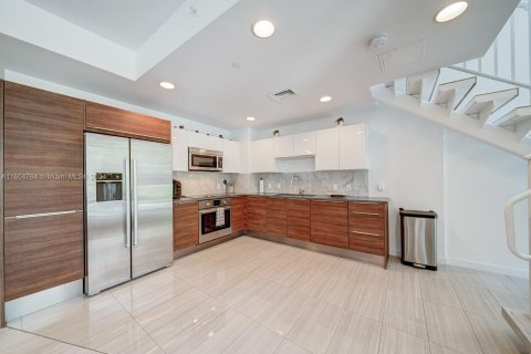 Copropriété à vendre à Miami, Floride: 2 chambres, 126.44 m2 № 1224186 - photo 2