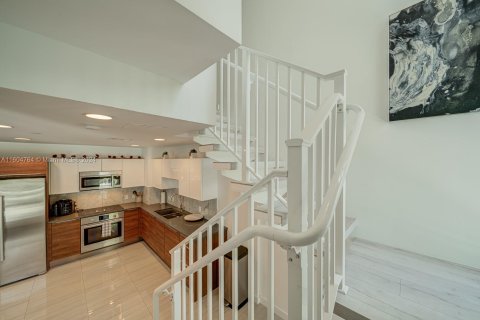 Condominio en venta en Miami, Florida, 2 dormitorios, 126.44 m2 № 1224186 - foto 1