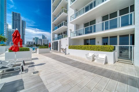 Condo in Miami, Florida, 2 bedrooms  № 1224186 - photo 23