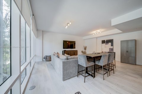 Copropriété à vendre à Miami, Floride: 2 chambres, 126.44 m2 № 1224186 - photo 7