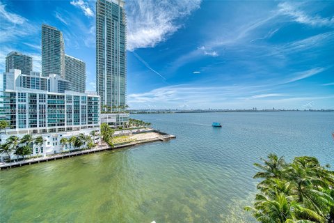 Copropriété à vendre à Miami, Floride: 2 chambres, 126.44 m2 № 1224186 - photo 26