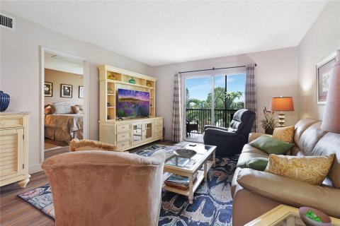 Condo in Pompano Beach, Florida, 2 bedrooms  № 1118224 - photo 16