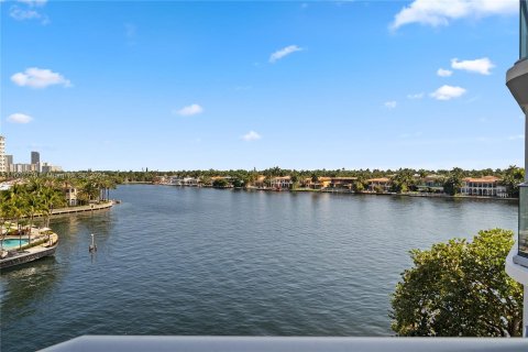 Copropriété à vendre à Aventura, Floride: 2 chambres, 176.61 m2 № 1222012 - photo 3