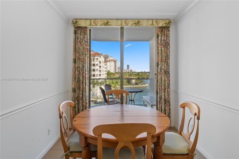 Condo in Aventura, Florida, 2 bedrooms  № 1222012 - photo 11