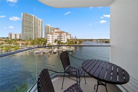 Condominio en venta en Aventura, Florida, 2 dormitorios, 176.61 m2 № 1222012 - foto 12